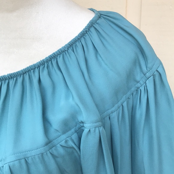 Danielle Rollins 100% Silk Blue Top size XS - Picture 3 of 11